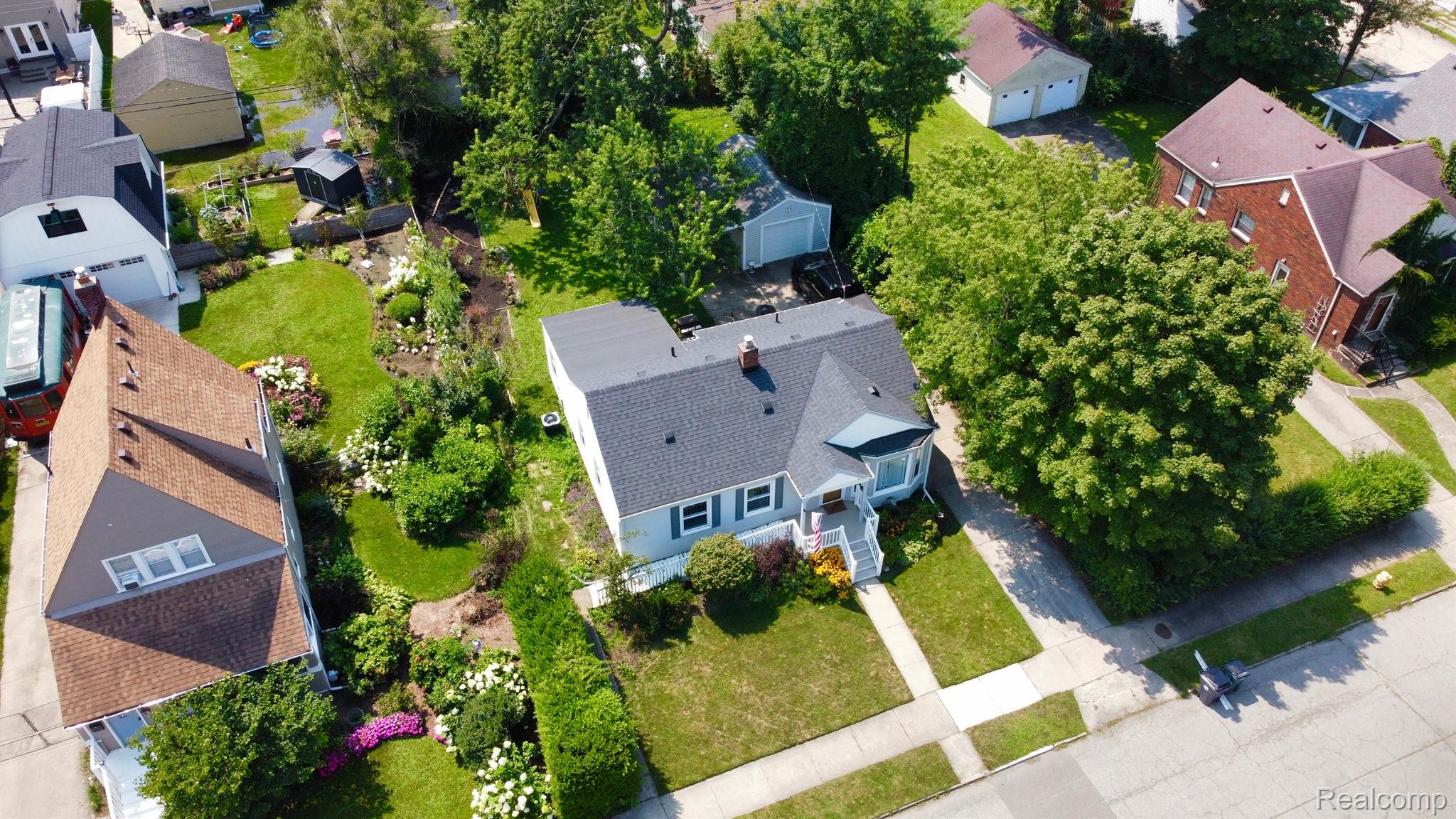 1221 Eaton Road Berkley, MI 48072 - Photo 40 of 43 Gallery Image 40