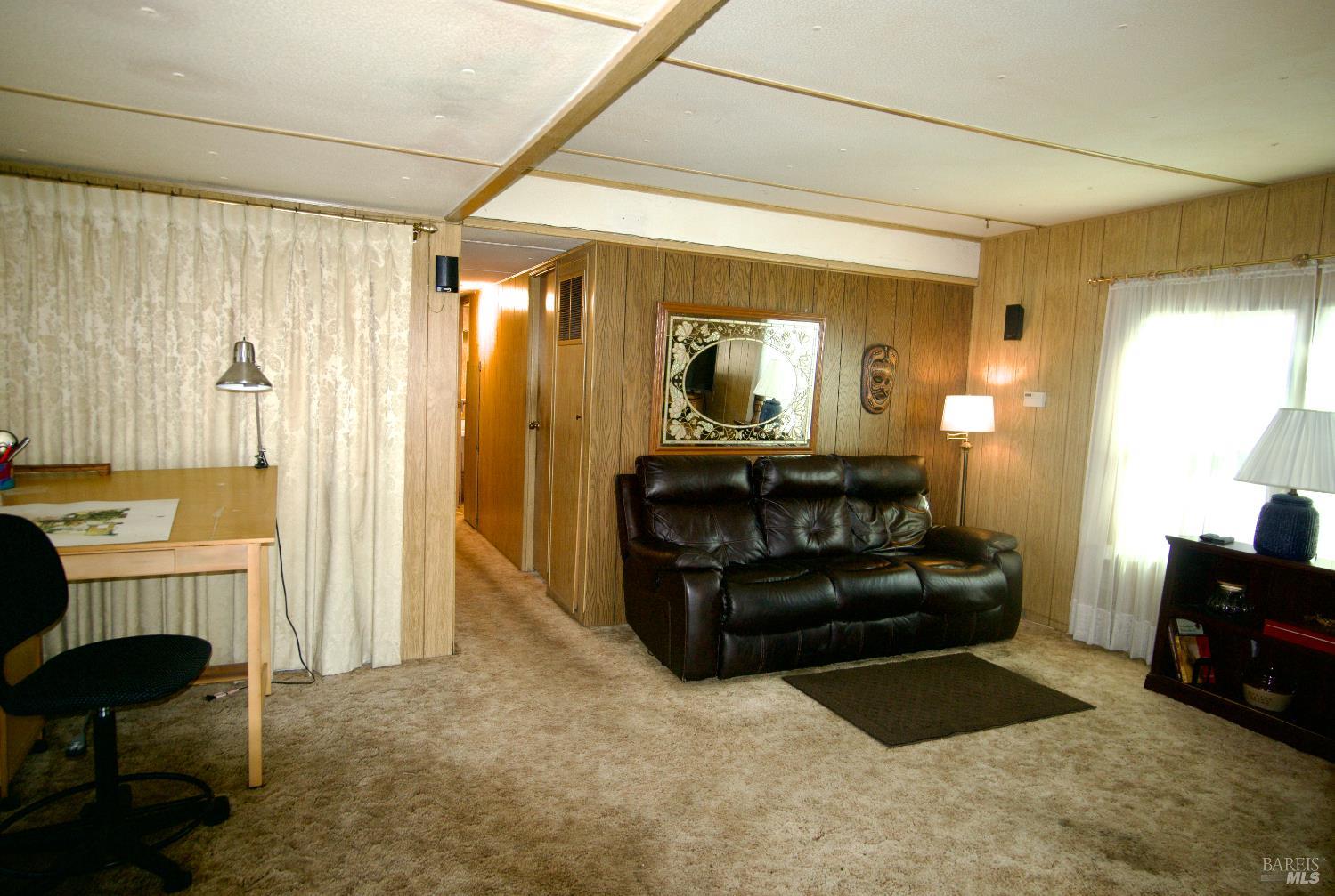 86 Coronado Circle Santa Rosa, CA 95409 - Photo 3 of 11 Living room