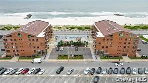 $599,999 | 750 West Broadway, Unit 3M, Long Beach, NY 11561