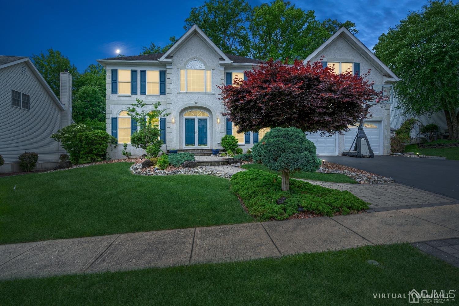 21 Rocky Hill Road Princeton, NJ 08540 - Photo 4 of 52 a front view of a house with garden