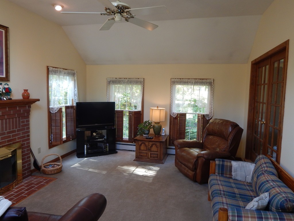 81 Osgood Road Sterling, MA 01564 - Photo 10 of 30