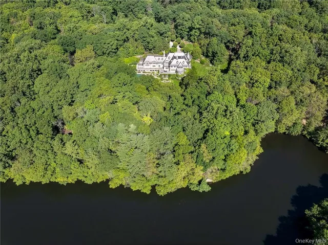 $17,500,000 | 17 Cowdray Park Drive, Armonk, NY 10504