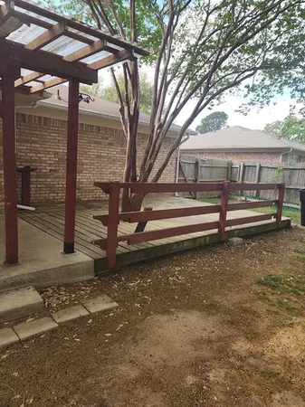 $1,600 | 206 Hackberry Drive, Greenville, TX 75402