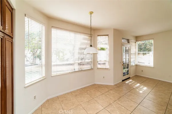 $4,450 | 10 Sparta, Irvine, CA 92614