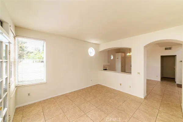 $4,450 | 10 Sparta, Irvine, CA 92614