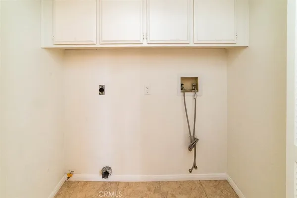 $4,450 | 10 Sparta, Irvine, CA 92614