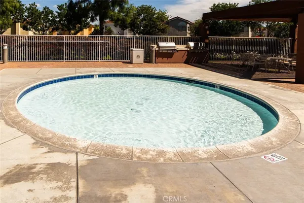 $4,450 | 10 Sparta, Irvine, CA 92614