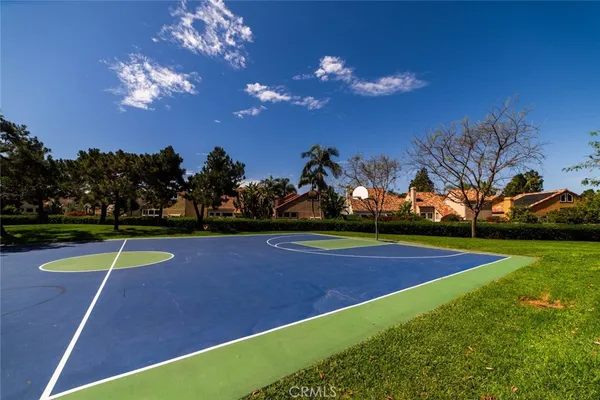 $4,450 | 10 Sparta, Irvine, CA 92614