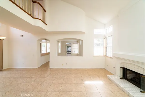 $4,450 | 10 Sparta, Irvine, CA 92614