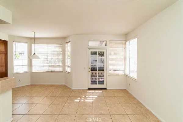 $4,450 | 10 Sparta, Irvine, CA 92614