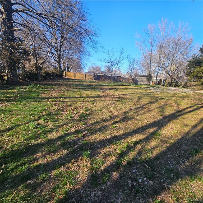 1904 Taylor Lexington, MO 64067 - Photo 1 of 1
