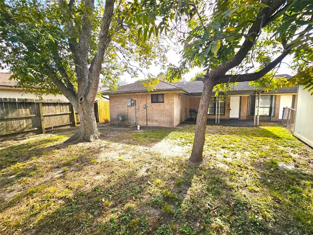 $1,800 | 11427 Kirkmeadow Drive, Houston, TX 77089