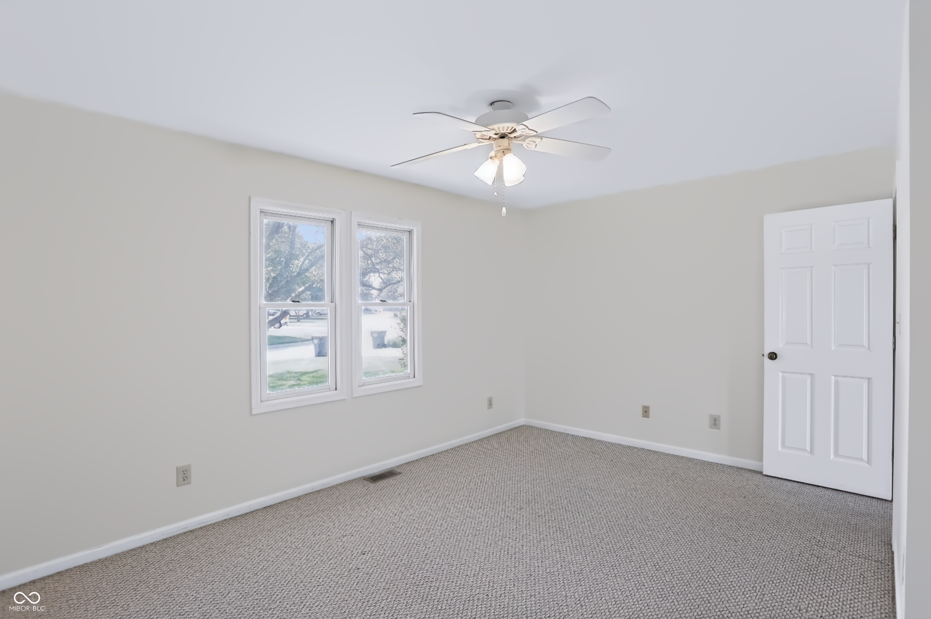 1186 Madrid Road Greenwood, IN 46143 - Photo 29 of 53