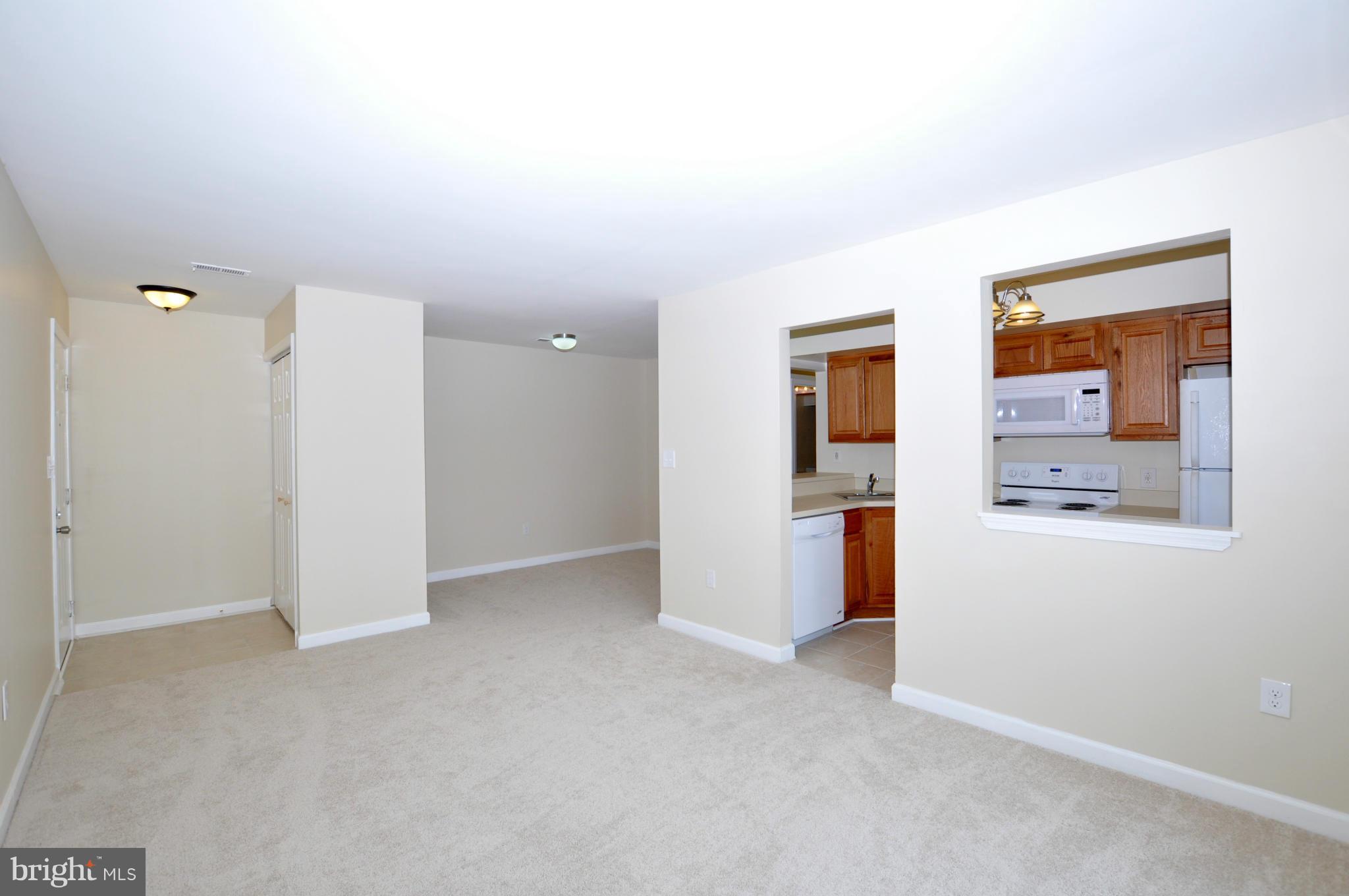 6710 Ridge Road, Unit 104 Baltimore, MD 21237 - Photo 3 of 12 Living Room