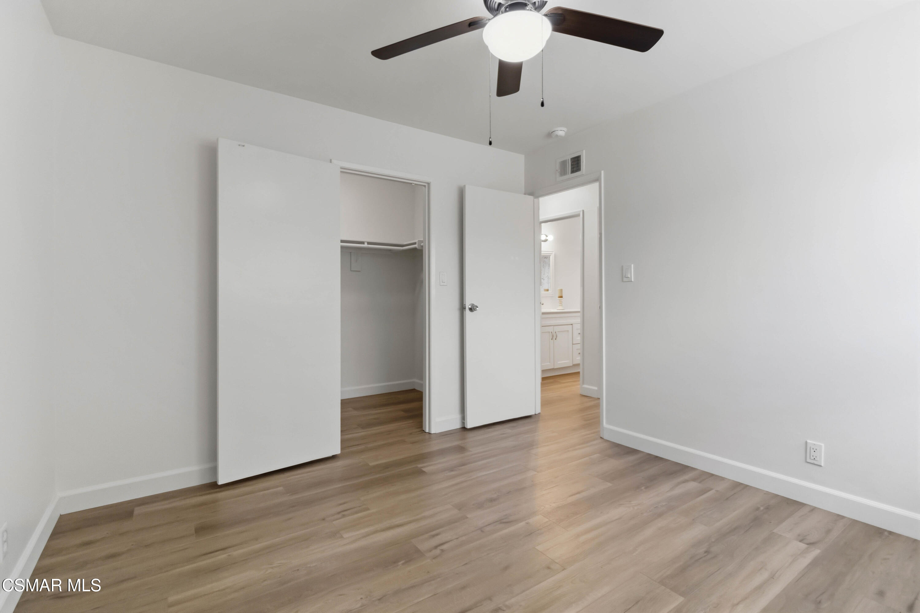 6456 Menlo Street, Unit STREET Simi Valley, CA 93063 - Photo 17 of 27 035