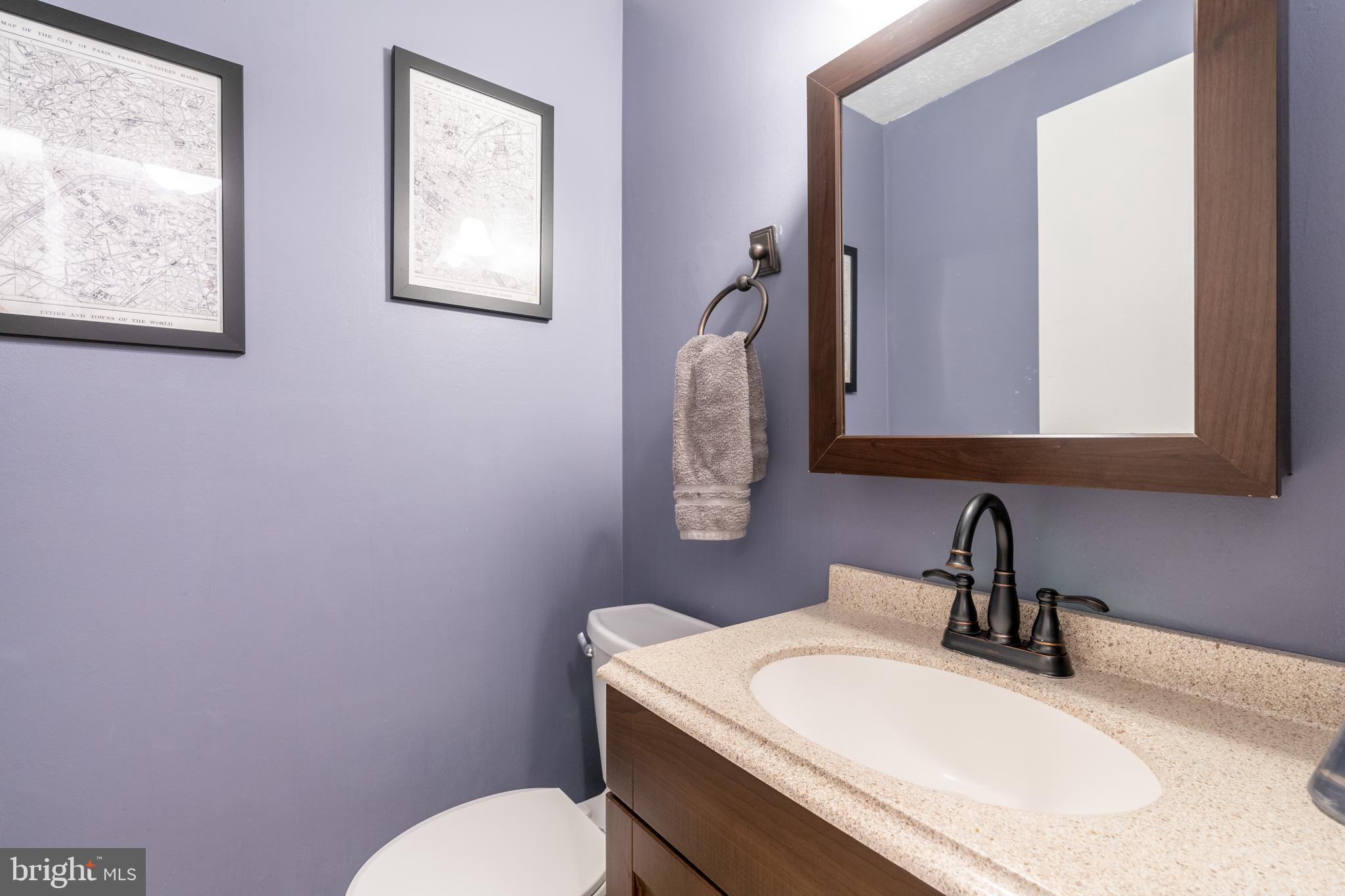 6128 Mantle Road Burke, VA 22015 - Photo 19 of 32 Half Bath on Main Level