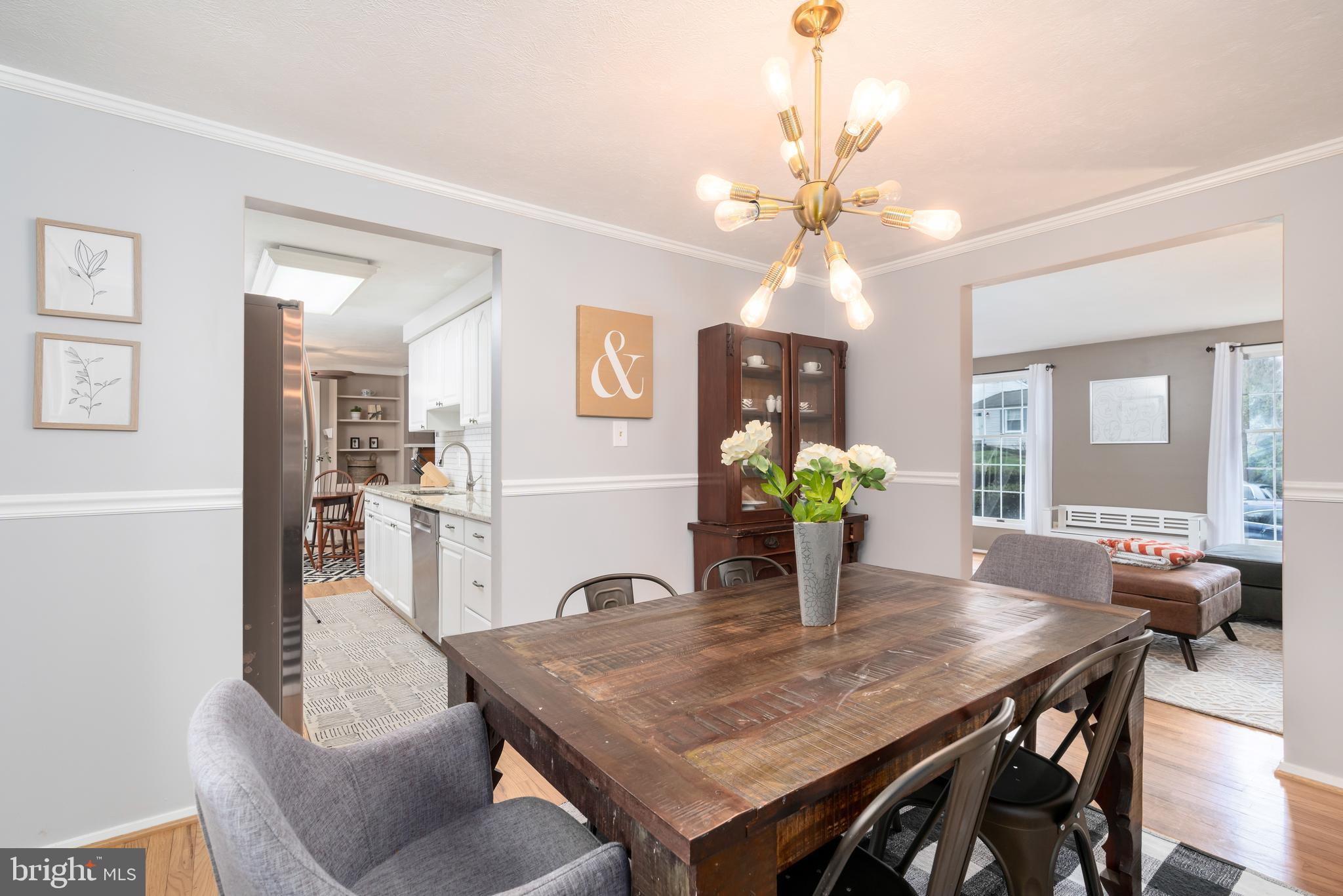 6128 Mantle Road Burke, VA 22015 - Photo 10 of 32 Dining Room