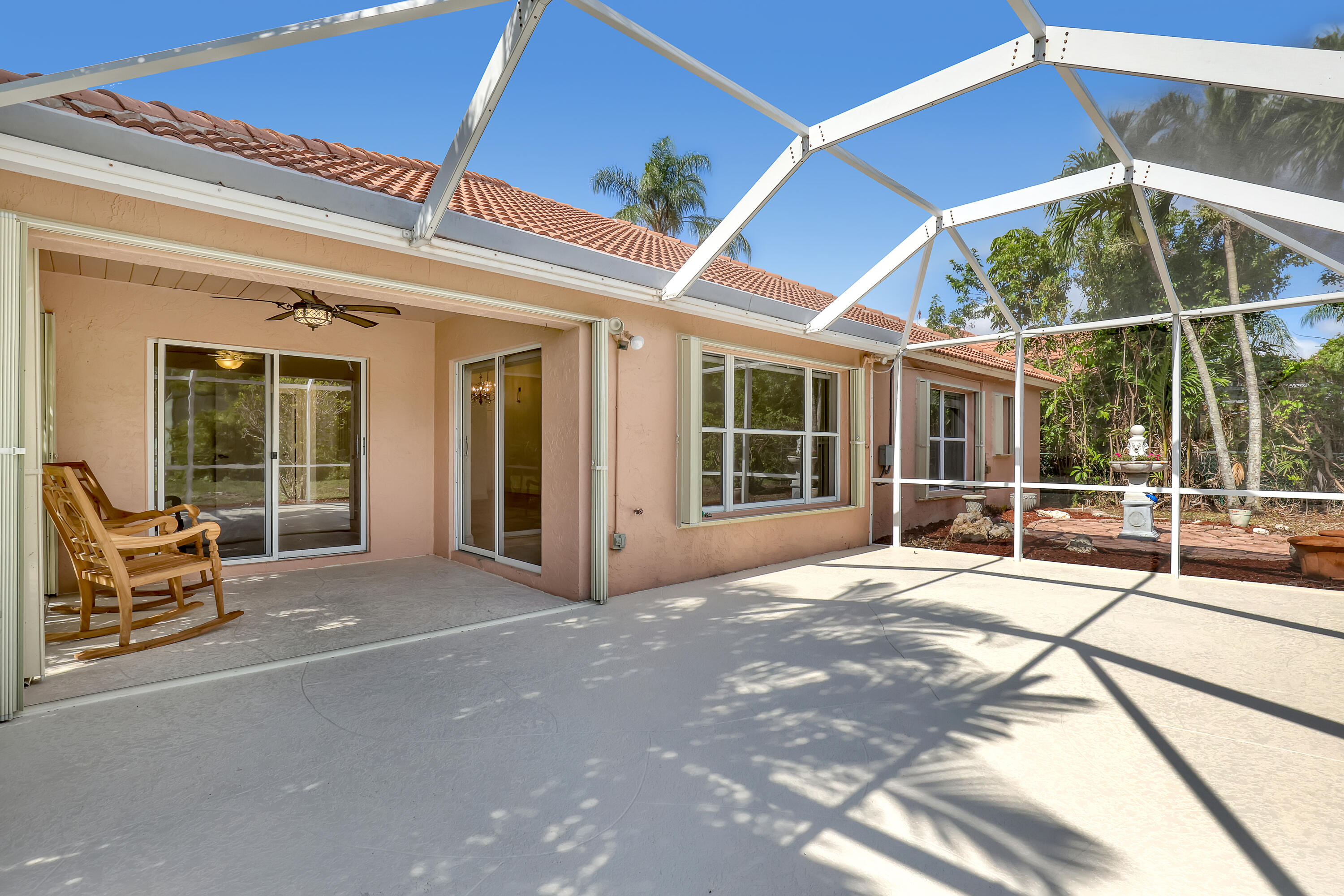 3035 Casa Rio Court Riviera Beach, FL 33418 - Photo 23 of 28 Screen Enclosure