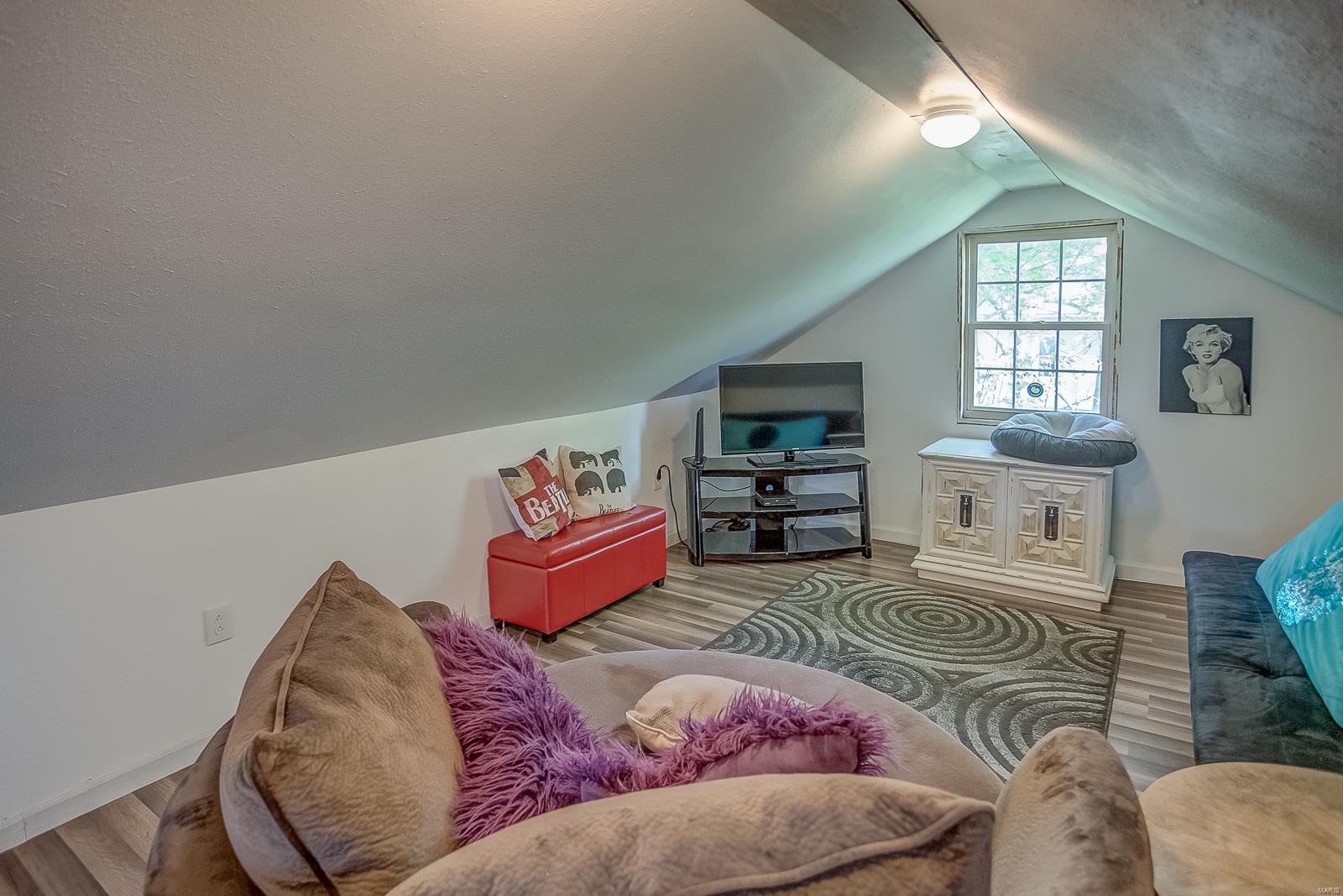 335 Staunton Road Troy, IL 62294 - Photo 17 of 21 Gallery Image 17