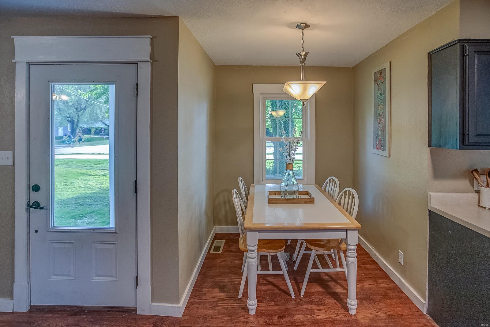 335 Staunton Road Troy, IL 62294 - Photo 8 of 21 Gallery Image 8