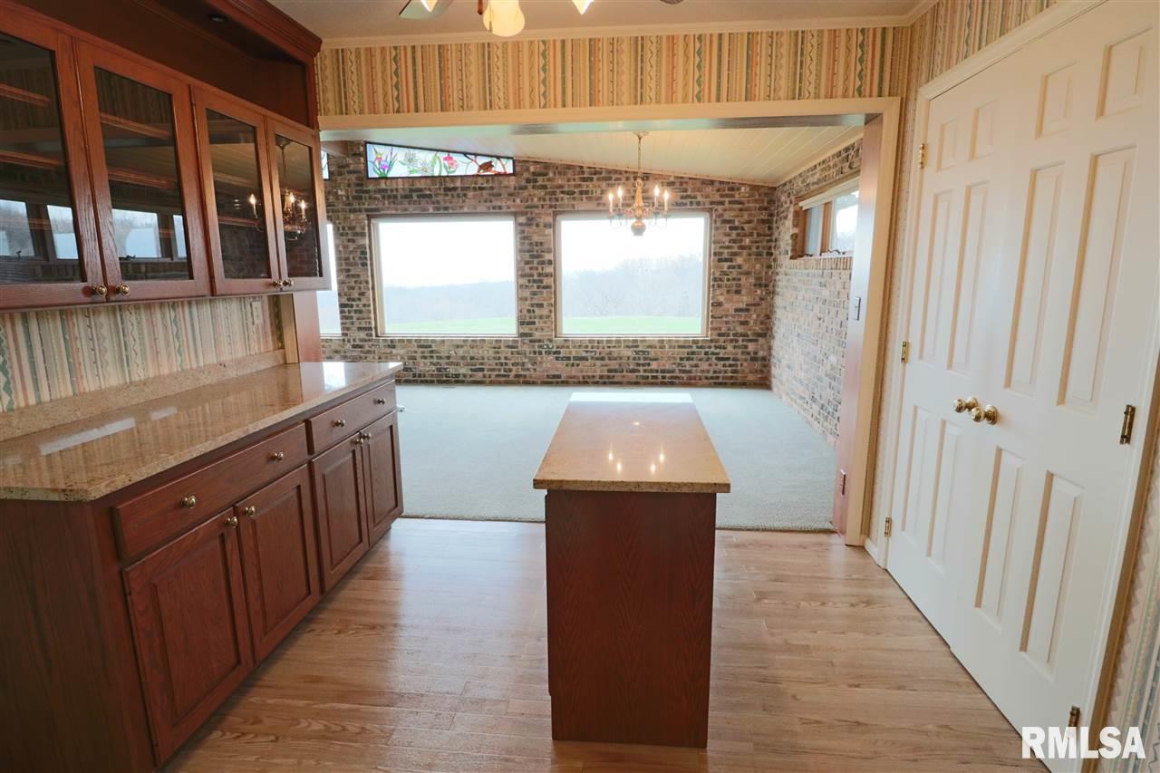 9162 North Picture Ridge Road Peoria, IL 61615 - Photo 10 of 27 Gallery Image 10
