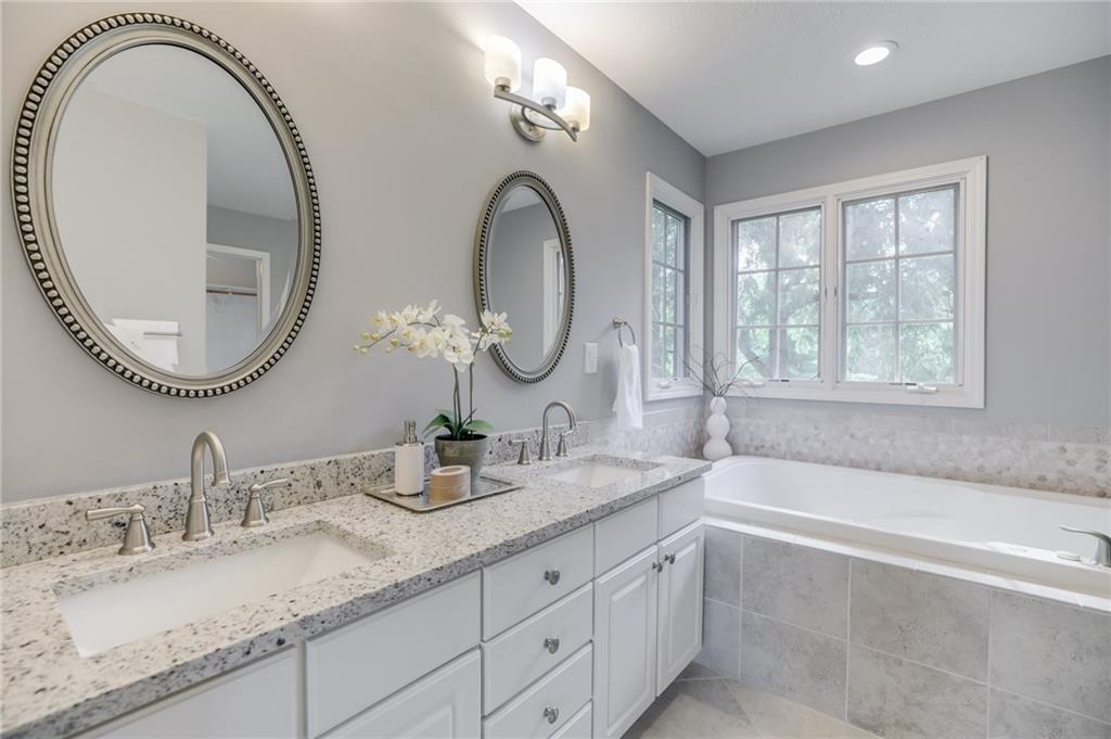 10725 Hamilton Pass Fishers, IN 46037 - Photo 33 of 48 Gallery Image 33