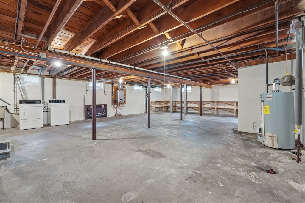 87 Laurel Road West Springfield, MA 01089 - Photo 24 of 35 Gallery Image 24