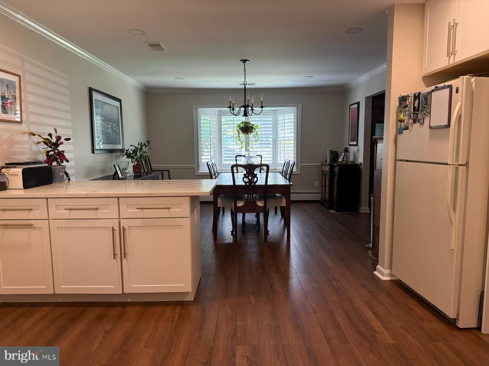 6914 Chelsea Road McLean, VA 22101 - Photo 12 of 12 Very Open Floorplan w/Island