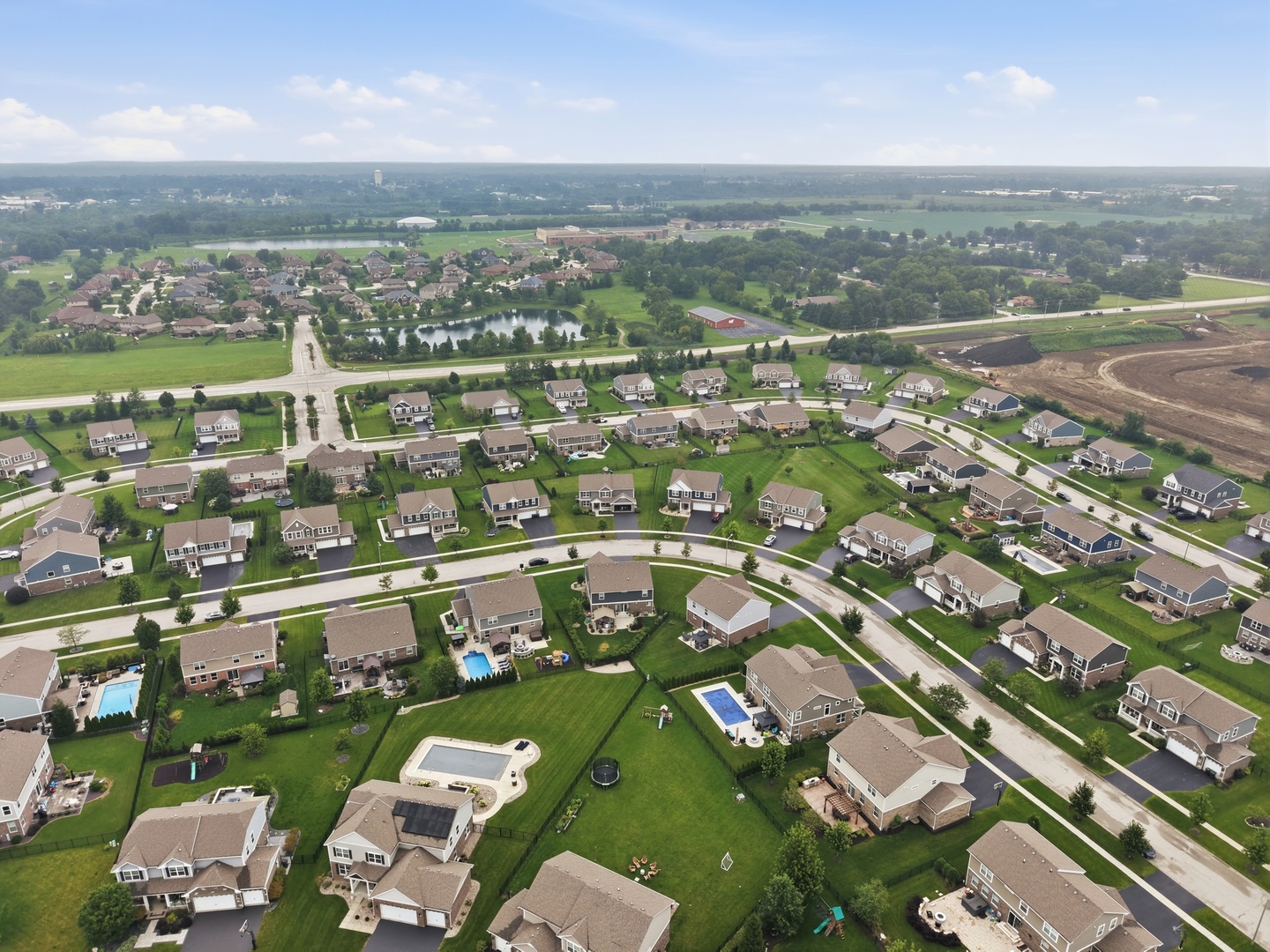 2032 Rownham Hill Road New Lenox, IL 60451 - Photo 37 of 38 Gallery Image 37