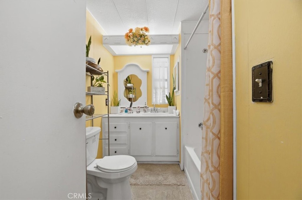 300 North Rampart Street, Unit 107 Orange, CA 92868 - Photo 17 of 27