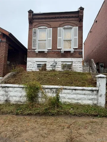 $84,900 | 2823 Osceola Street, St. Louis, MO 63111