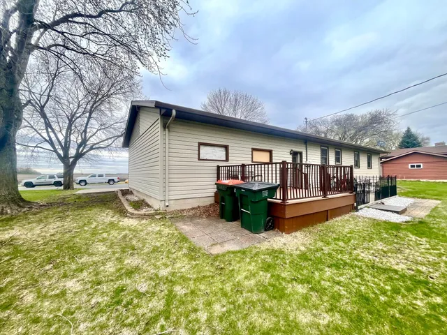 $250,000 | 1112 10th Street, Gaylord, MN 55334