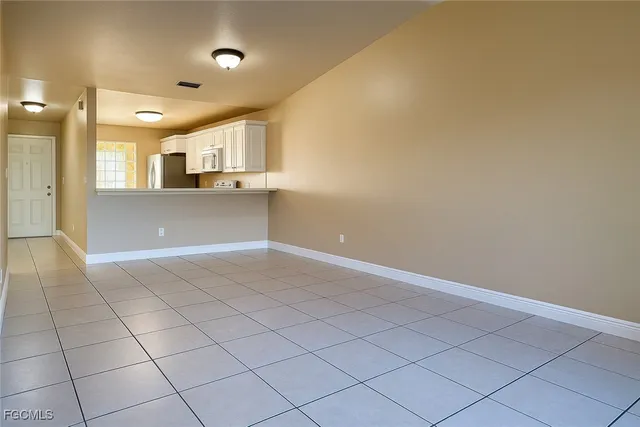 $1,395 | 4137 Skyline Boulevard, Unit 6, Cape Coral, FL 33914