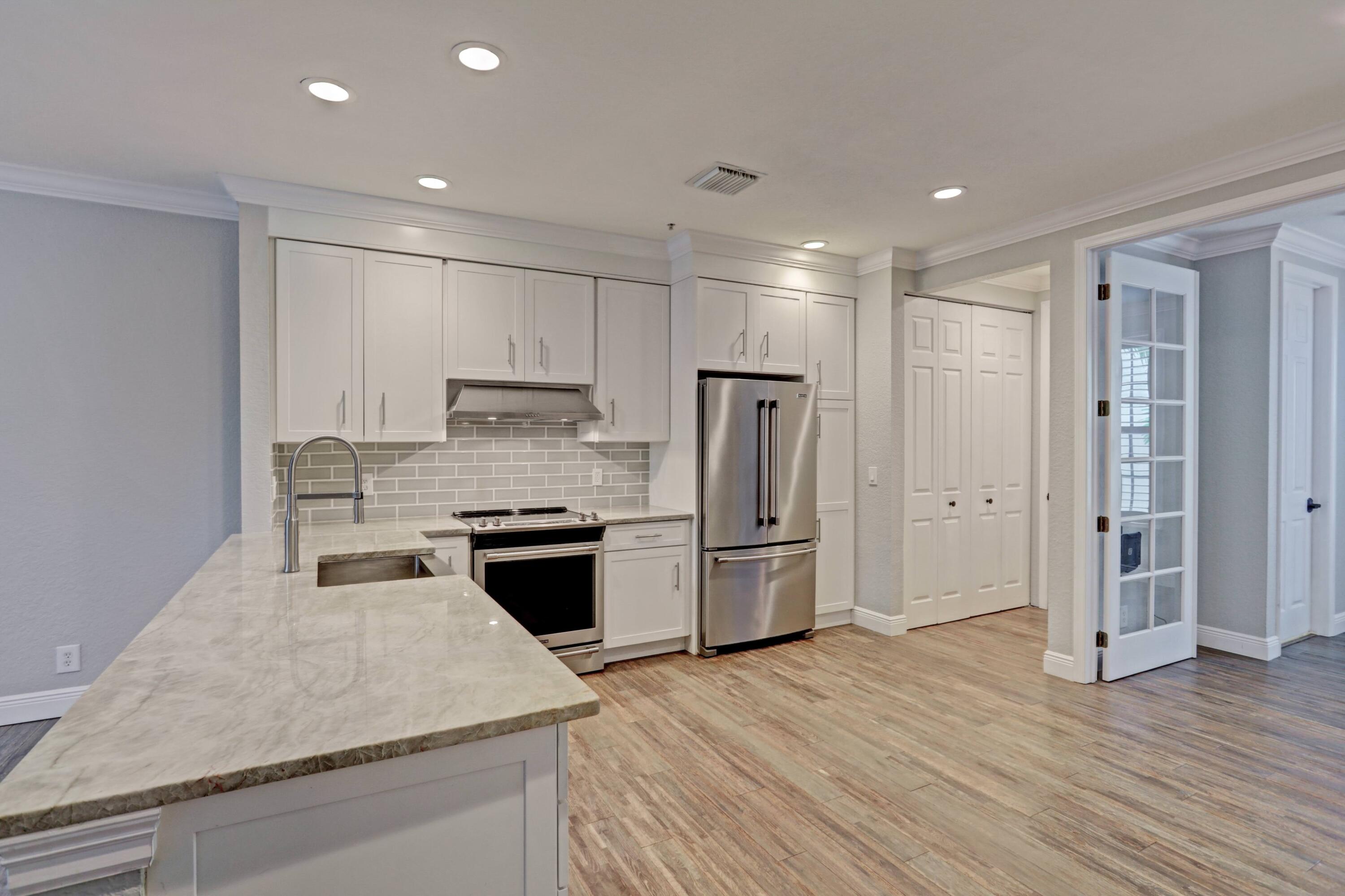161 Apalachee Lane Jupiter, FL 33458 - Photo 11 of 32 22_img_2227_28_29_30_31_32_33
