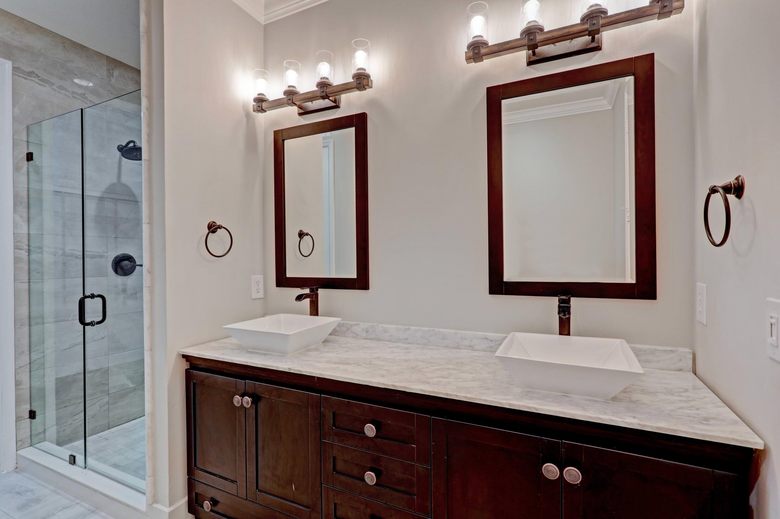 161 Apalachee Lane Jupiter, FL 33458 - Photo 26 of 32 master bath