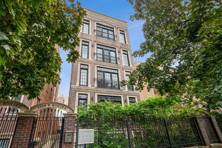 1359 North Mohawk Street, Unit 2 Chicago, IL 60610 - Photo 1 of 23 front view of a building