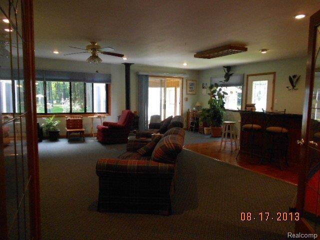 35505 Ash Road New Boston, MI 48164 - Photo 11 of 35 35505 Ash Rd 014.jpg