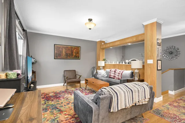 $250,000 | 5482 Egan Drive, Savage, MN 55378