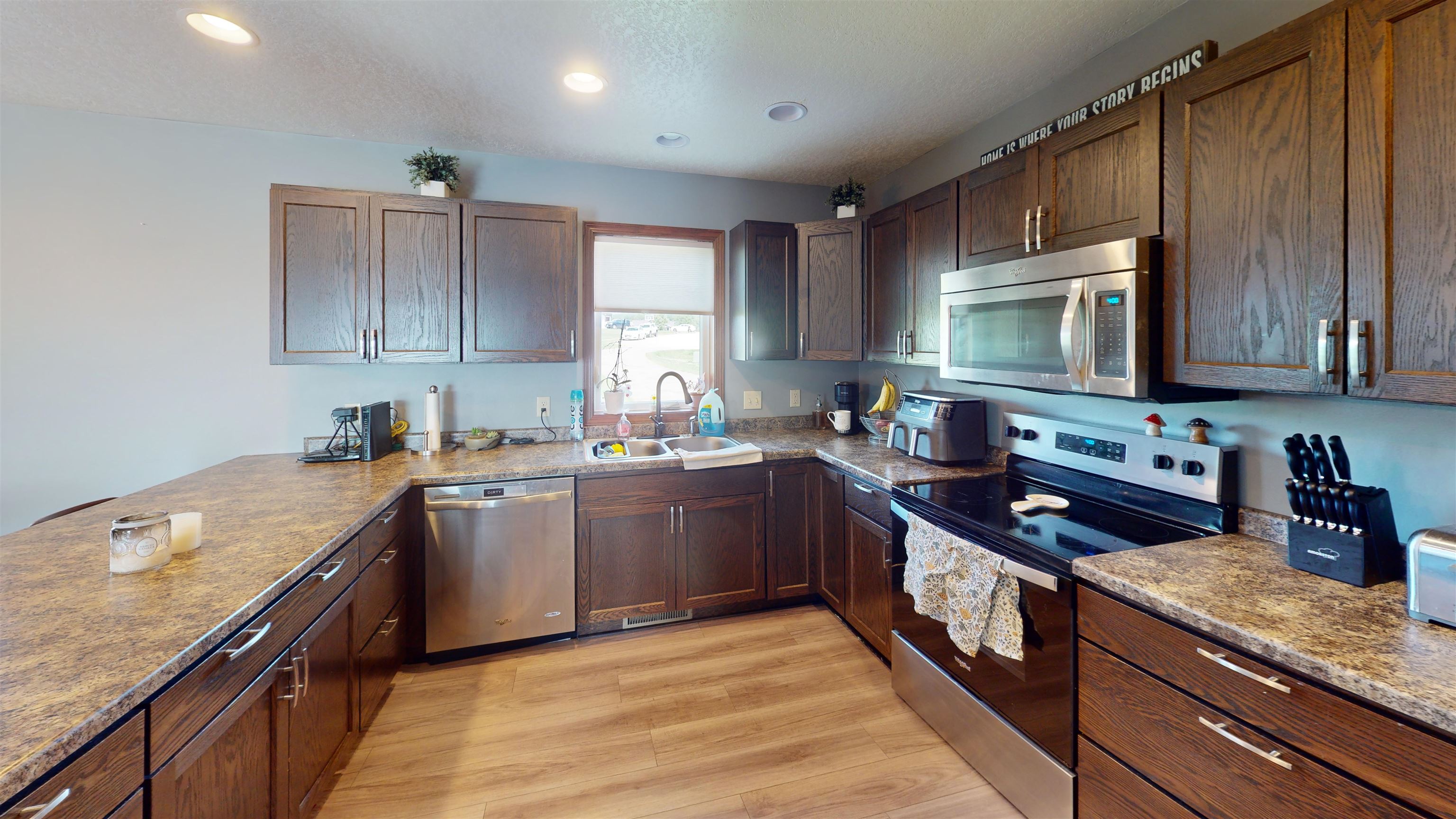 16595 Harlan Road Sparta, WI 54656 - Photo 6 of 41