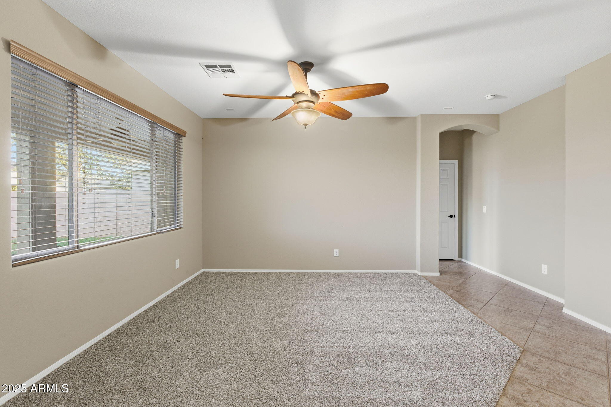 13820 West Cheery Lynn Road Avondale, AZ 85392 - Photo 7 of 28 019_ListerPros