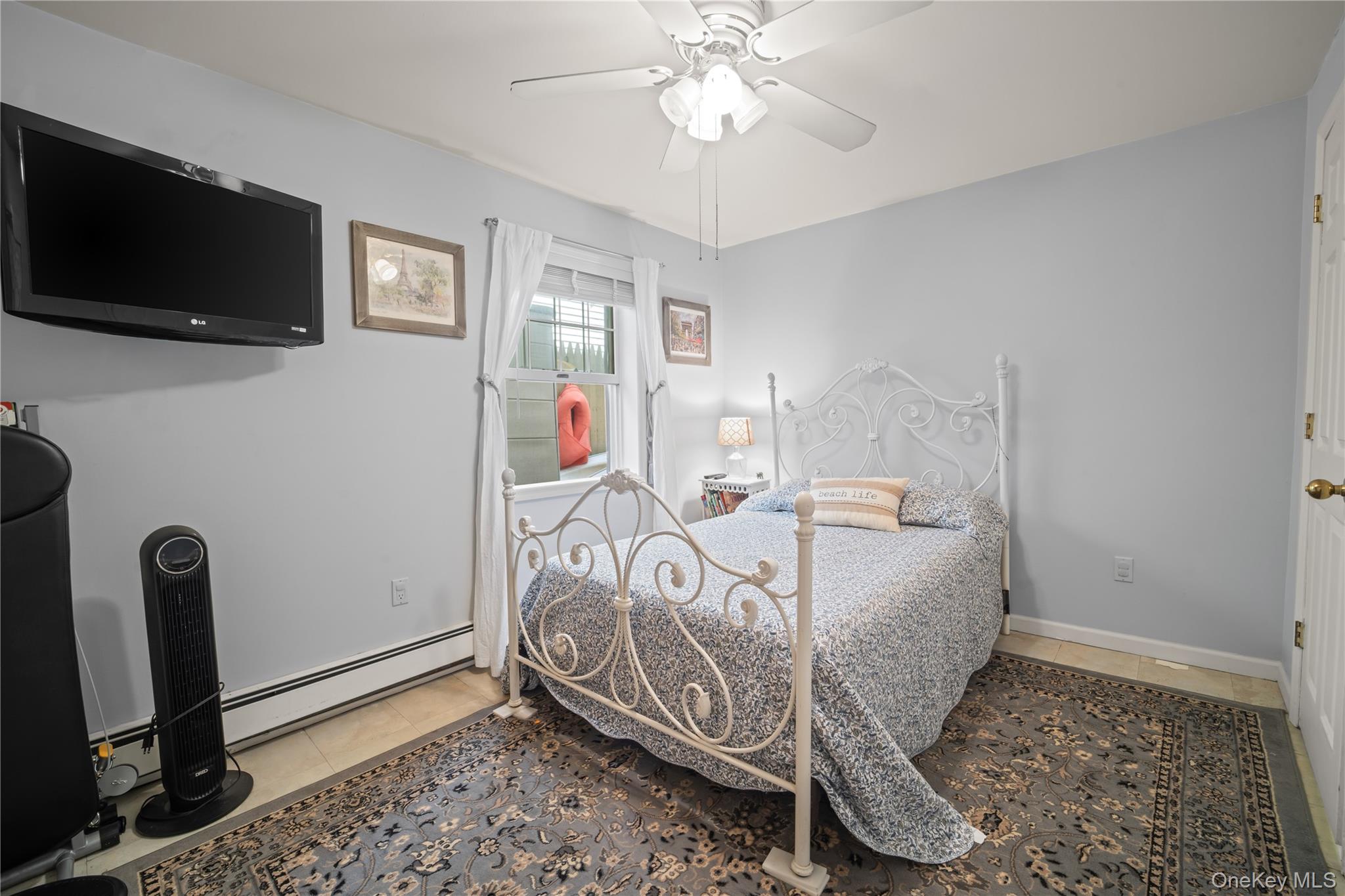 98 Hawkins Street Bronx, NY 10464 - Photo 18 of 26 a view of a livingroom with furniture
