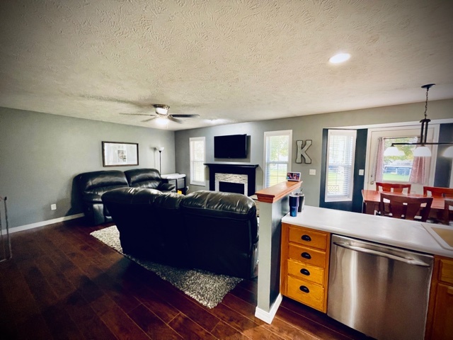 24 Rounds Road Bloomington, IL 61704 - Photo 9 of 27