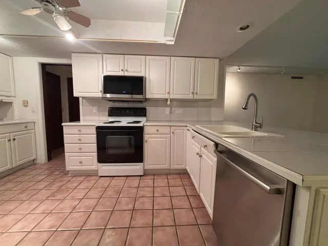 $140,000 | 9600 Portland Avenue, Unit 107, Bloomington, MN 55420