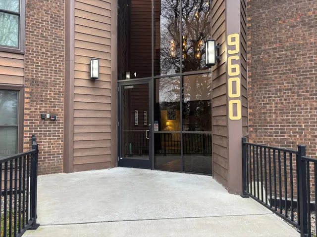 $140,000 | 9600 Portland Avenue, Unit 107, Bloomington, MN 55420