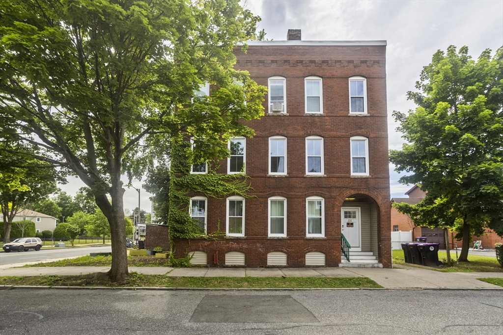 56 Pine Street Holyoke, MA 01040 - Photo 1 of 27