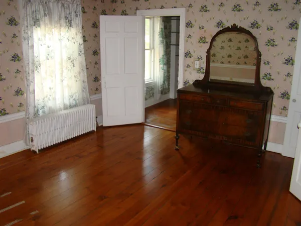 $295,000 | 1441 East Main Street, Poultney, VT 05764
