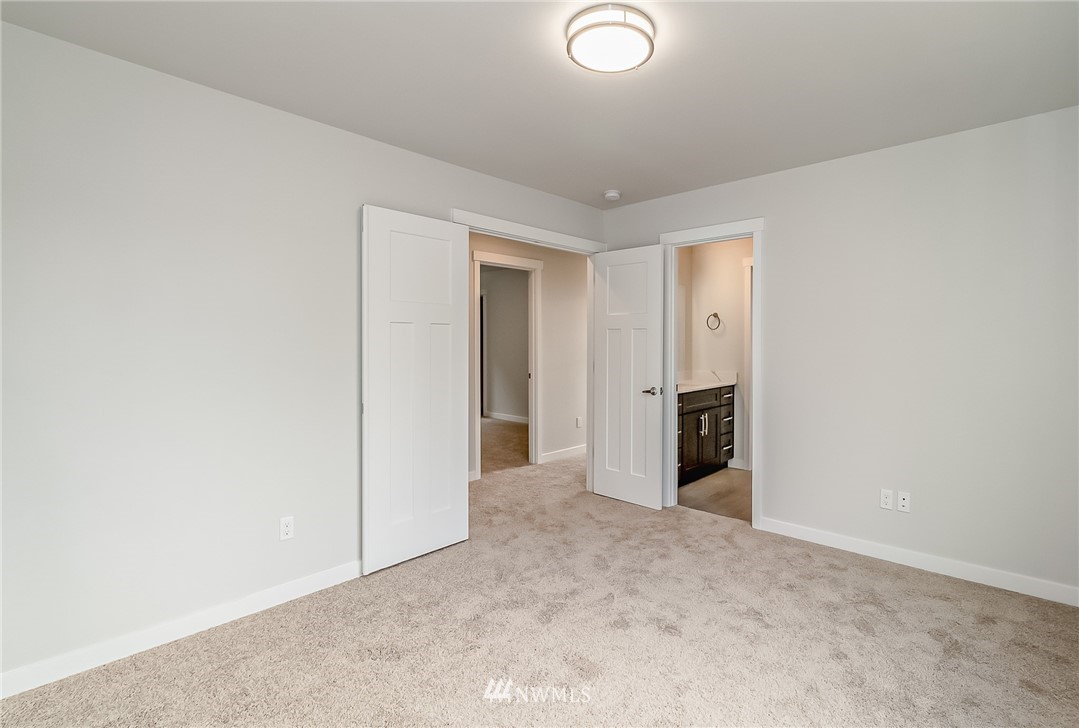 2720 Callow Road, Unit A Lake Stevens, WA 98258 - Photo 21 of 32 an empty room with a bathroom