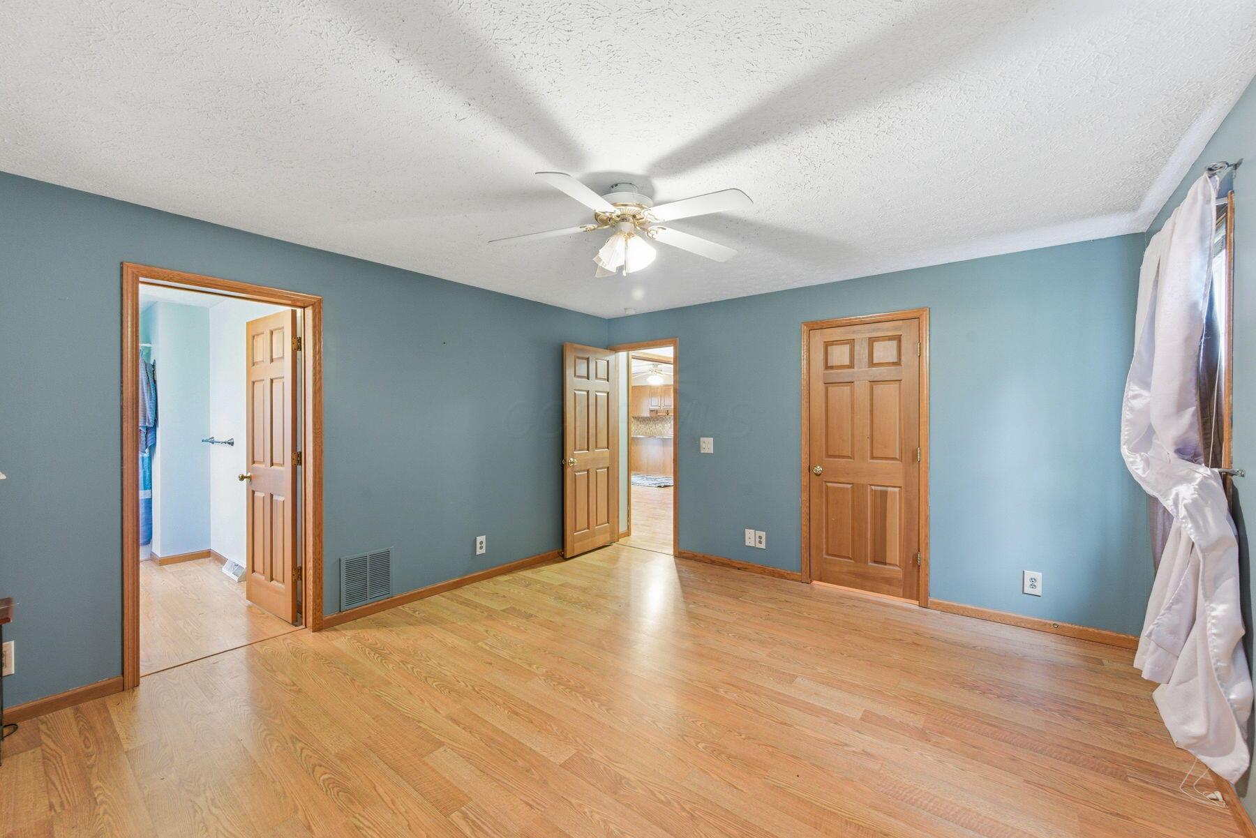 2215 Shupp Road Bucyrus, OH 44820 - Photo 15 of 25