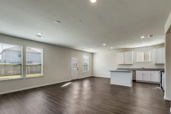 $2,200 | 18955 Buckley Oak Drive, New Caney, TX 77357