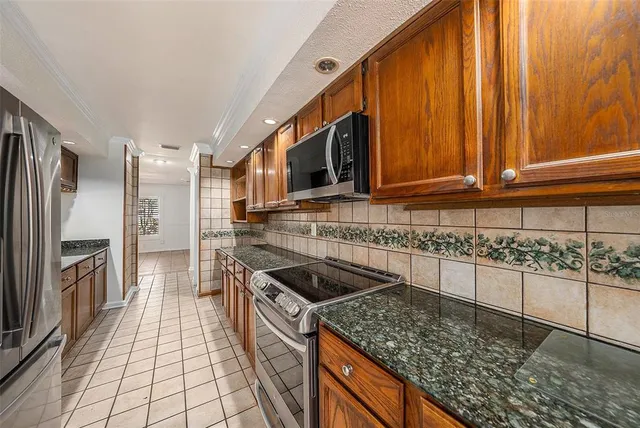 $695,000 | 3328 Westmoreland Drive, Tampa, FL 33618